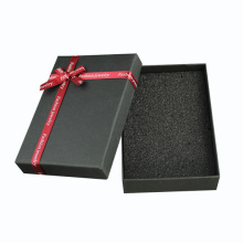 Caja de empaquetado de papel de regalo personalizado con cinta de seda
